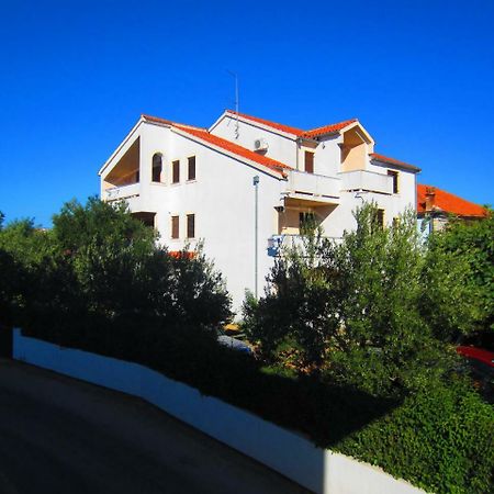 Apartments Fjaka Sveti Filip i Jakov Dış mekan fotoğraf