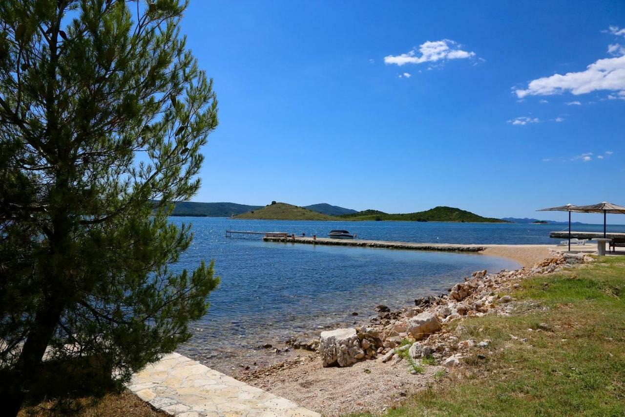 Apartments Fjaka Sveti Filip i Jakov Dış mekan fotoğraf