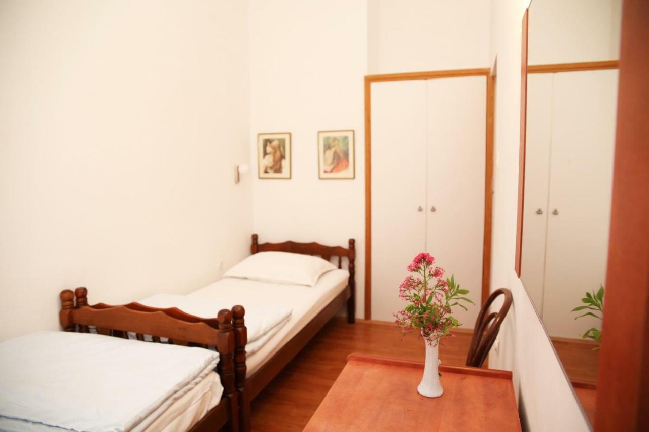 Apartments Fjaka Sveti Filip i Jakov Dış mekan fotoğraf