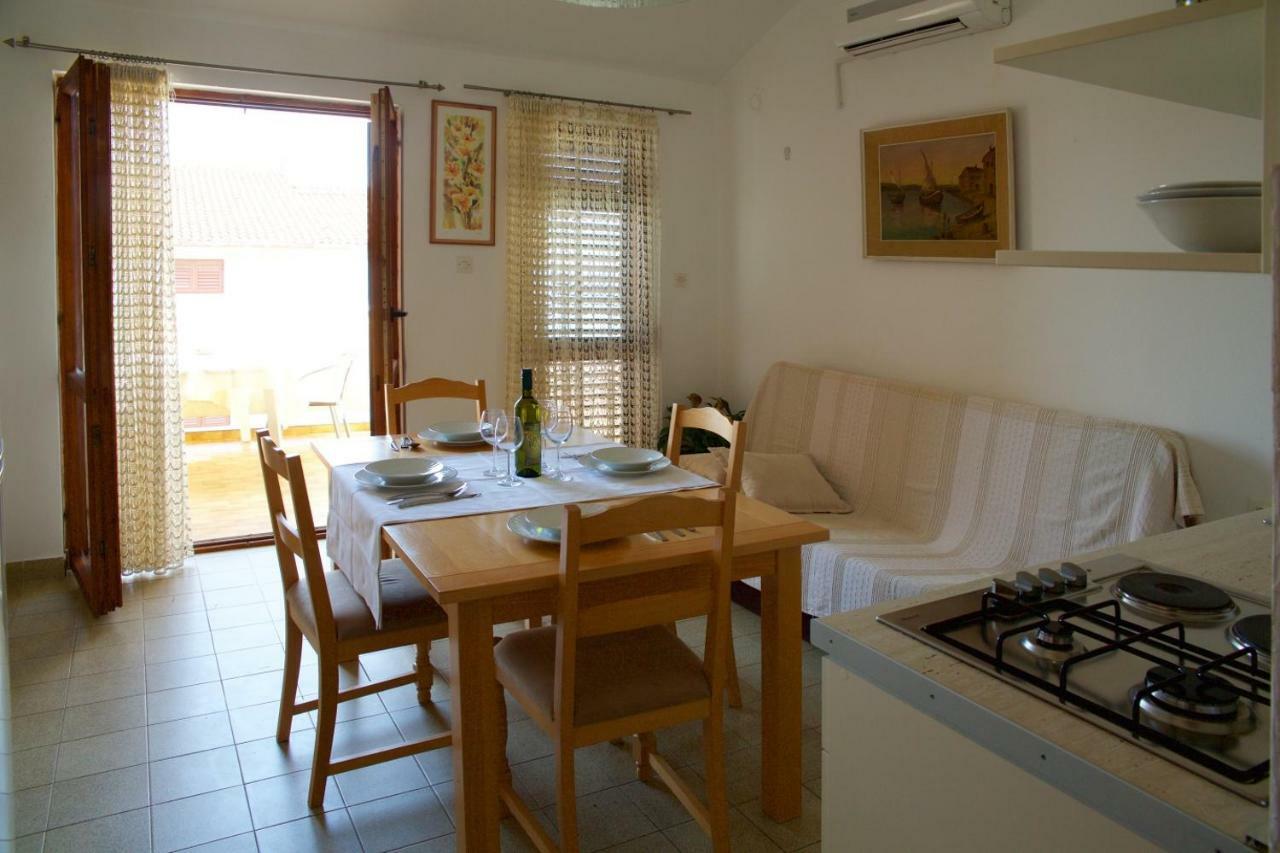 Apartments Fjaka Sveti Filip i Jakov Dış mekan fotoğraf