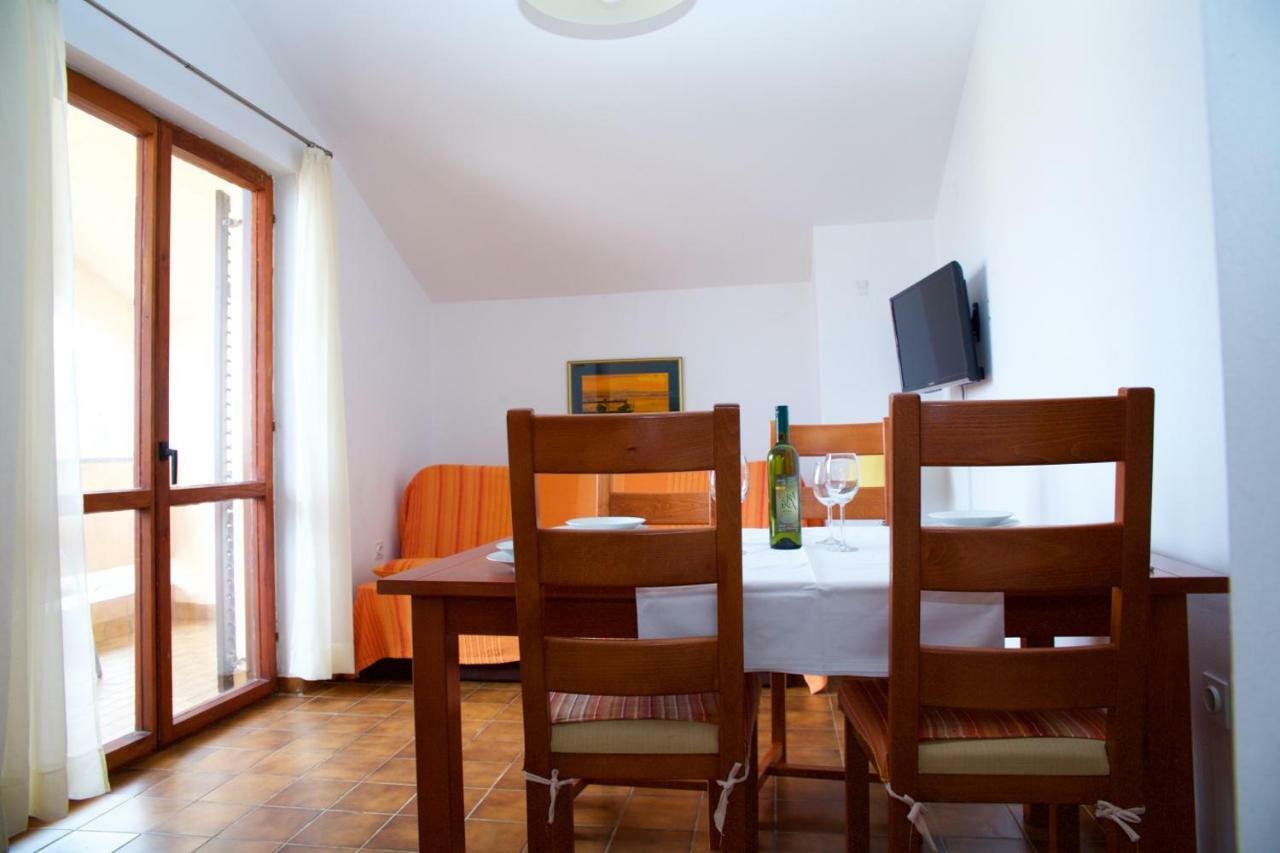 Apartments Fjaka Sveti Filip i Jakov Dış mekan fotoğraf