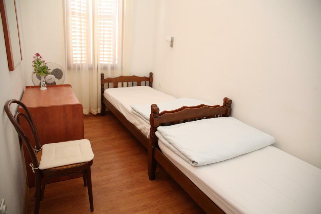 Apartments Fjaka Sveti Filip i Jakov Dış mekan fotoğraf